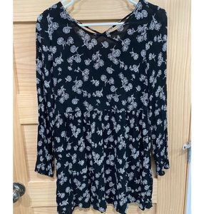 flower pattern dress with criss-cross back!